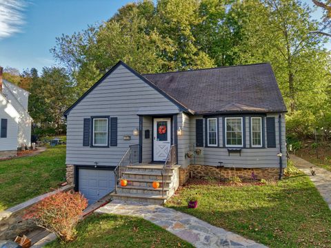 Tiny photo for 102 Waverly Street, Waterbury, CT 06710 (MLS # 24134310)
