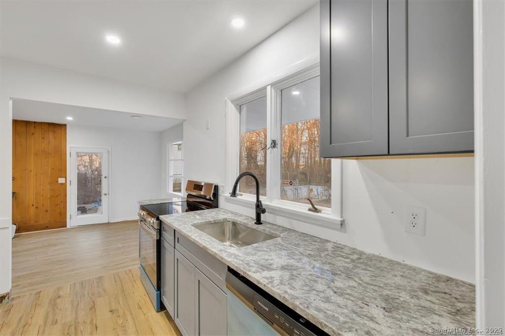 Windham, Connecticut 06226, United States, 4 Bedrooms Bedrooms, ,2 BathroomsBathrooms,Residential,Active,238954