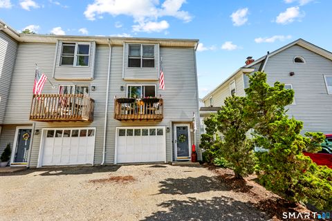 Condo For Sale - 23 Woodley Court #2<br/> Meriden, CT 06450
