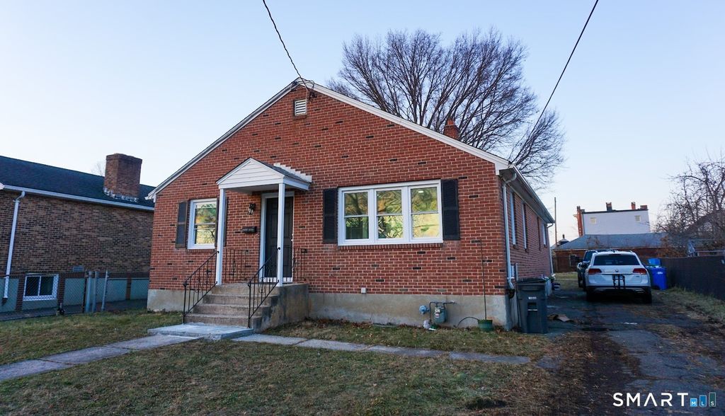 Photo of 28 Bolton Street, Hartford, CT 06114 (MLS # 24147449)