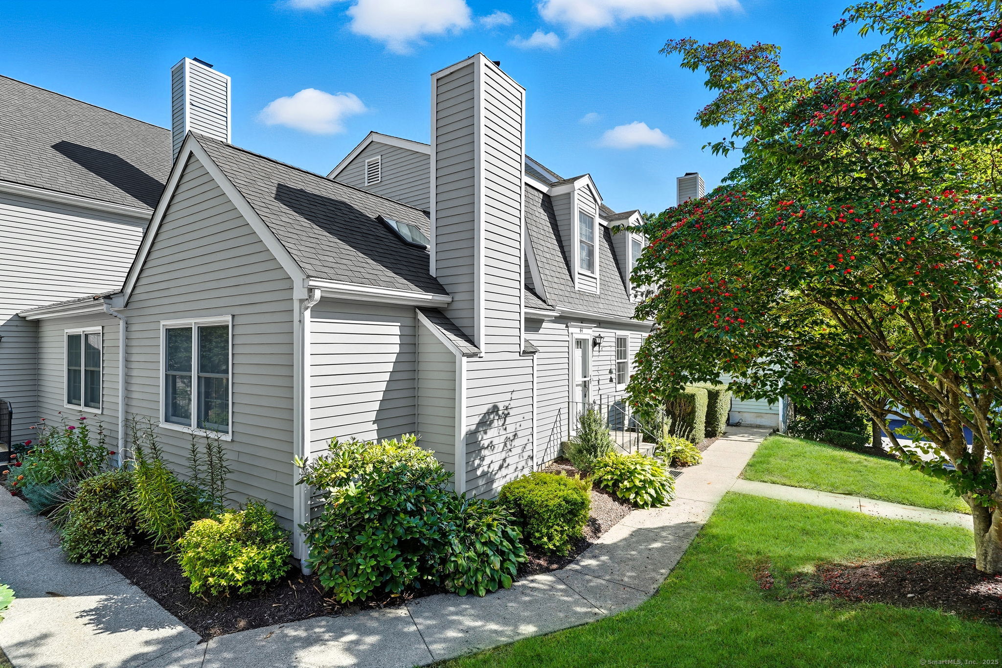 19 Prospect Ridge APT 44