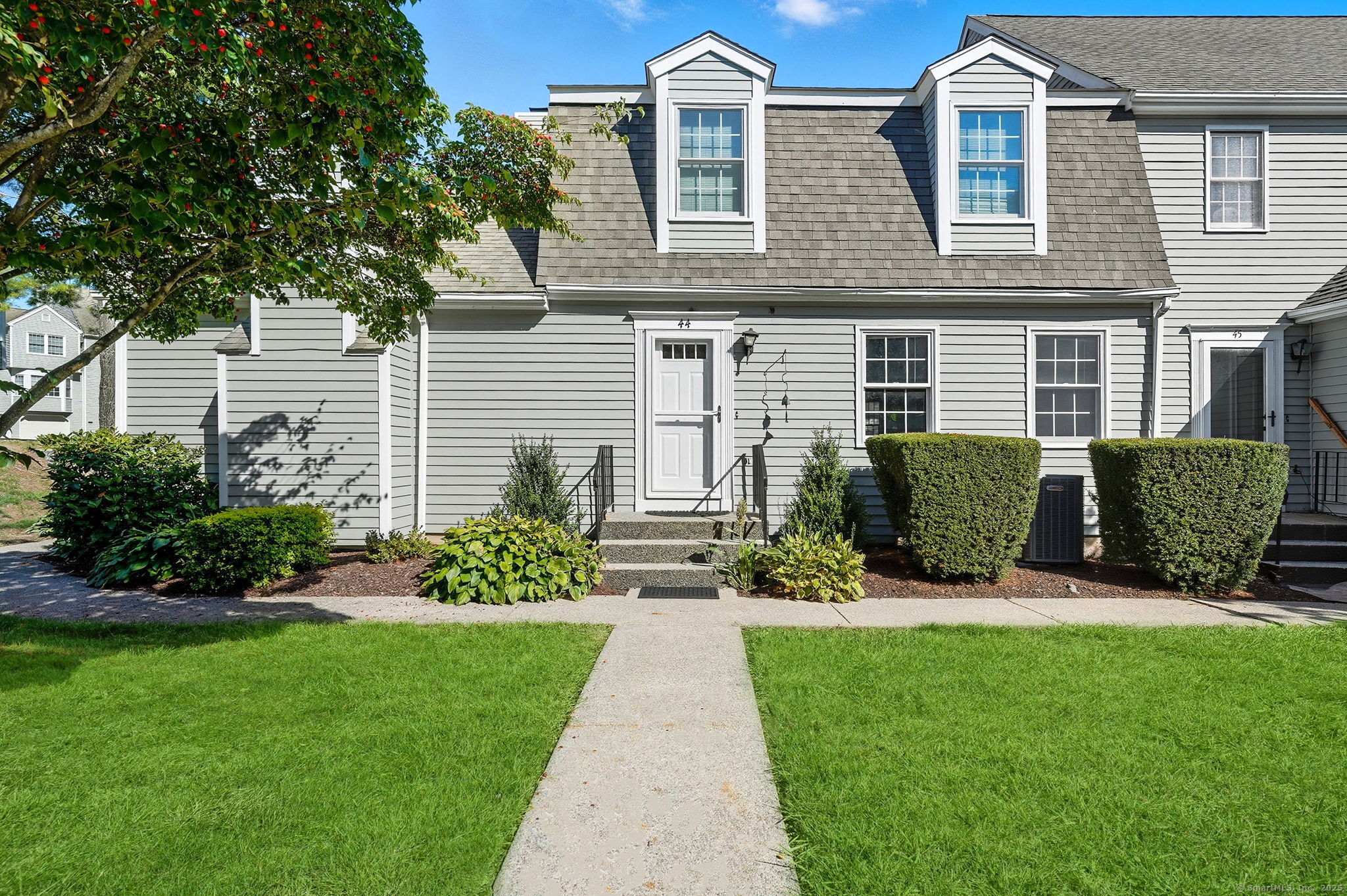 19 Prospect Ridge APT 44