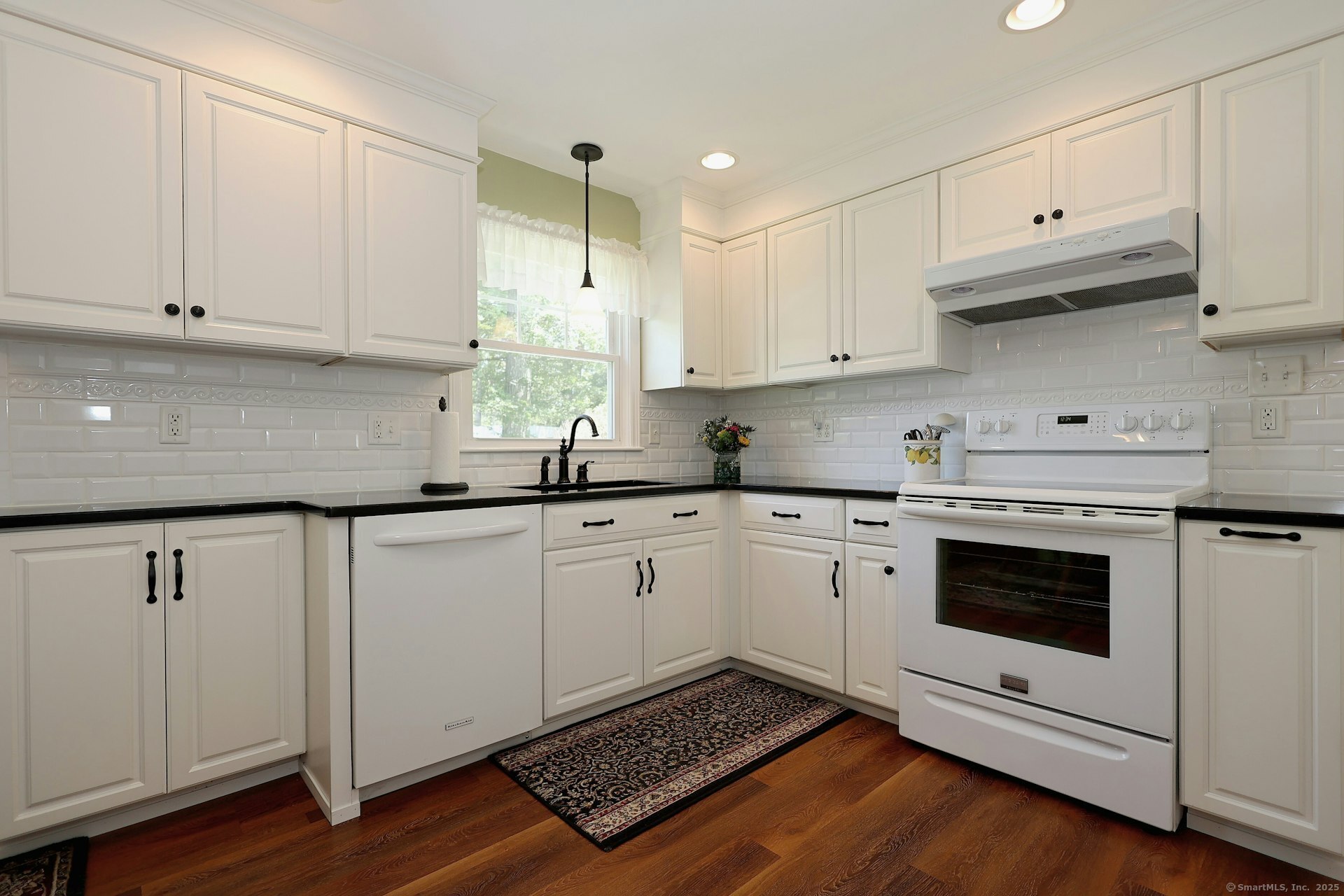 110 Cottage Street, Trumbull, Connecticut image 5