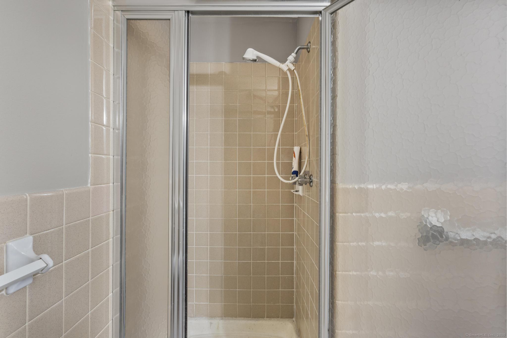 185 Melba Street #APT 210, Milford, Connecticut image 30