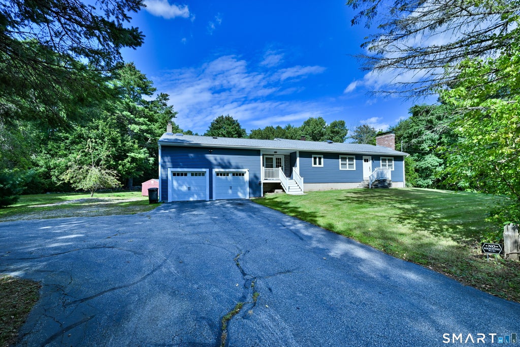 Photo of 46 Five Mile River Road, Putnam, CT 06260 (MLS # 24206318)