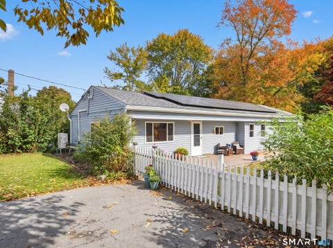 Photo of 13 Woodlawn Avenue, Waterford, CT 06385 (MLS # 24213384)