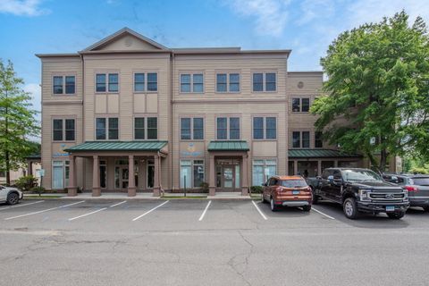 Photo of 466 Heritage Road #4, Southbury, CT 06488 (MLS # 24178160)