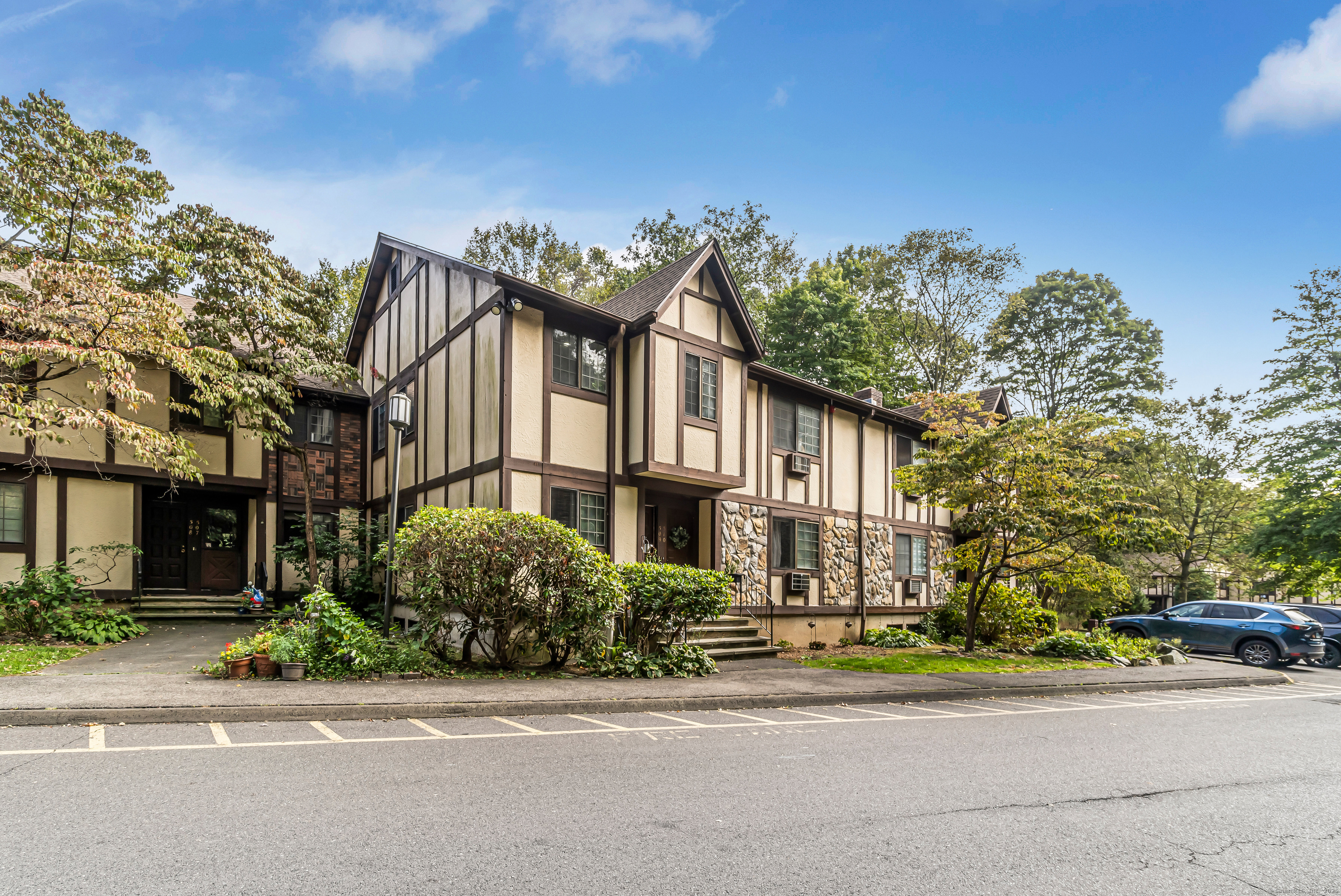 510 Swanson Crescent 510