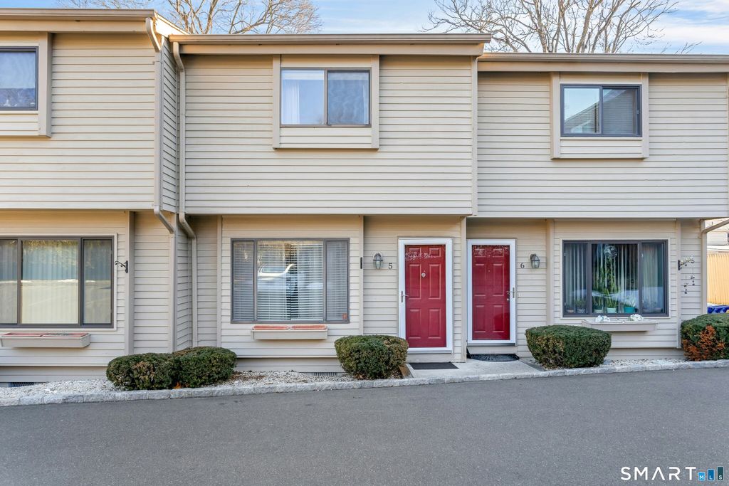 Photo of 2 Dover Street #APT 5, Norwalk, CT 06850 (MLS # 24144690)
