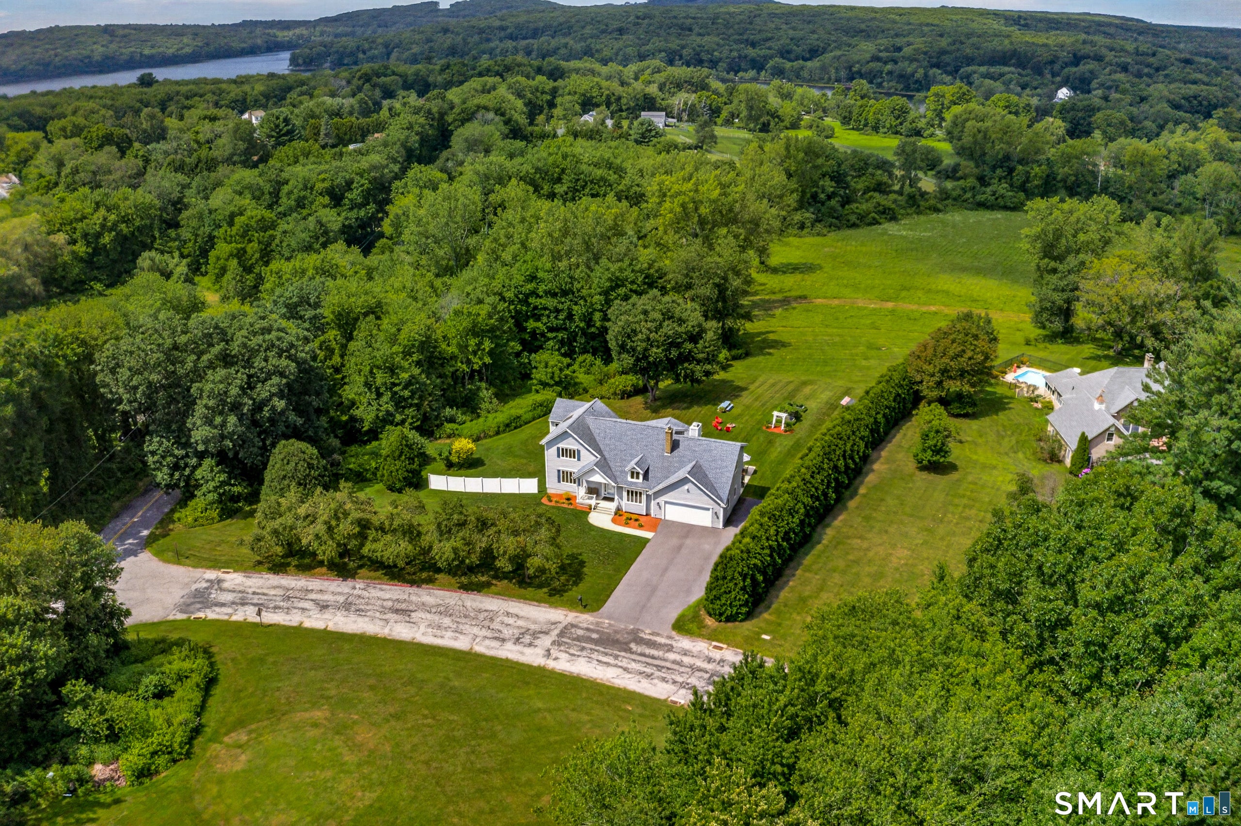 5 Stonehedge Drive