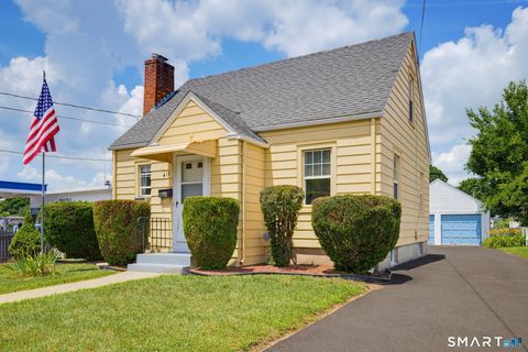 Photo of 417 Hartford Road, Manchester, CT 06040 (MLS # 24190138)
