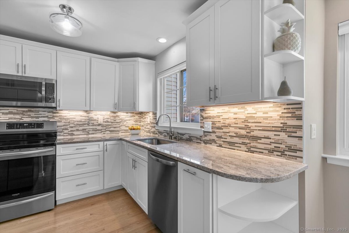 367 Main Street #15, Old Saybrook, Connecticut image 7