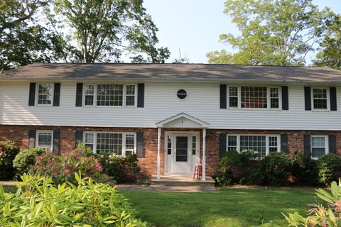 Tiny photo for 280 E Main Street #APT A2, Clinton, CT 06413 (MLS # 24137546)