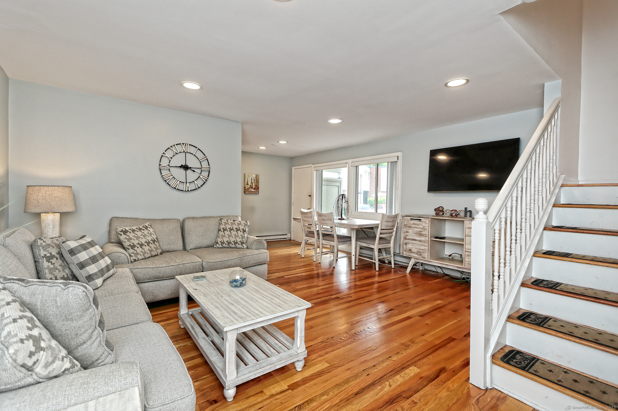 22 West Walk 22