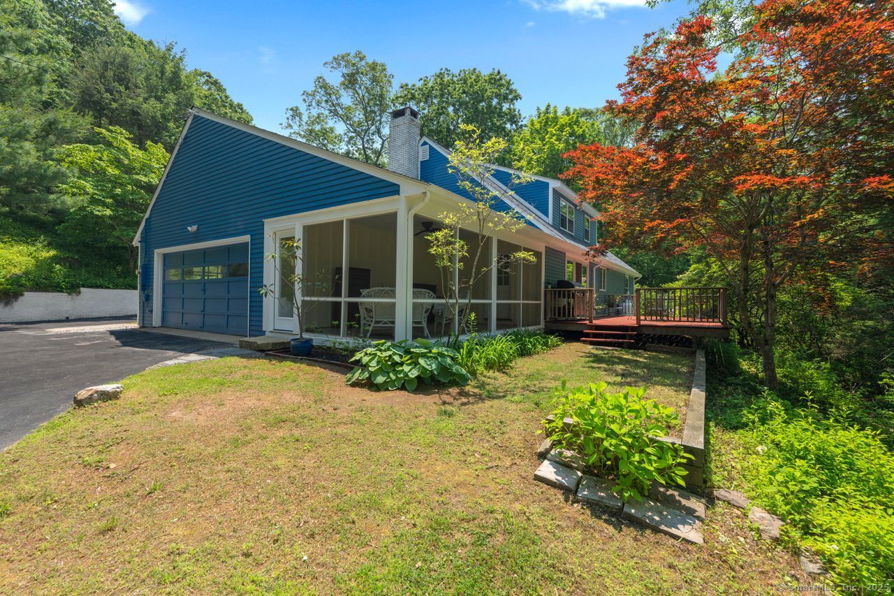 16 Jericho Drive