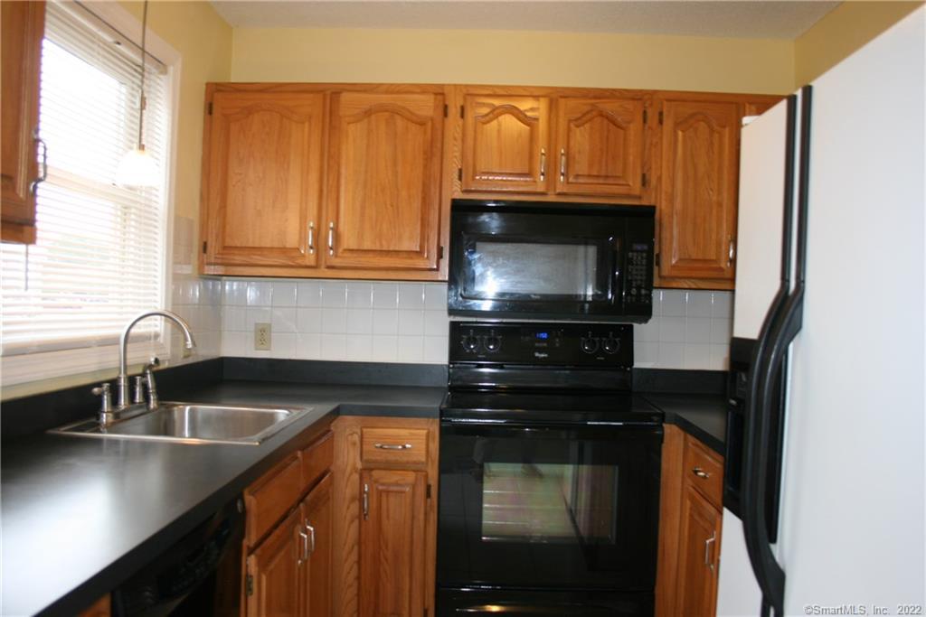 92 Commodore Commons 92