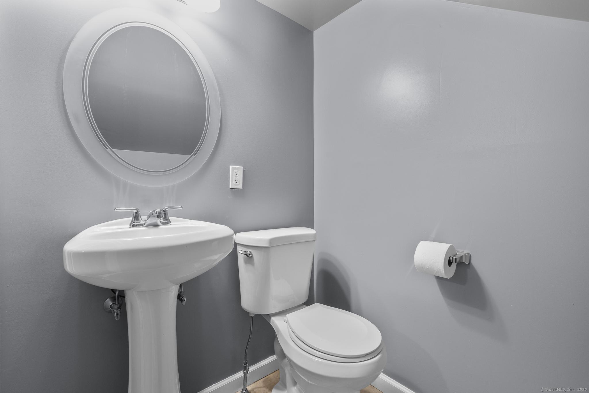 170 London Drive, Hamden, Connecticut image 22