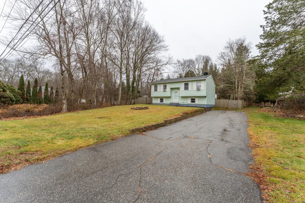 Photo of 13 Beechwood Boulevard, Plainfield, CT 06374 (MLS # 24139686)