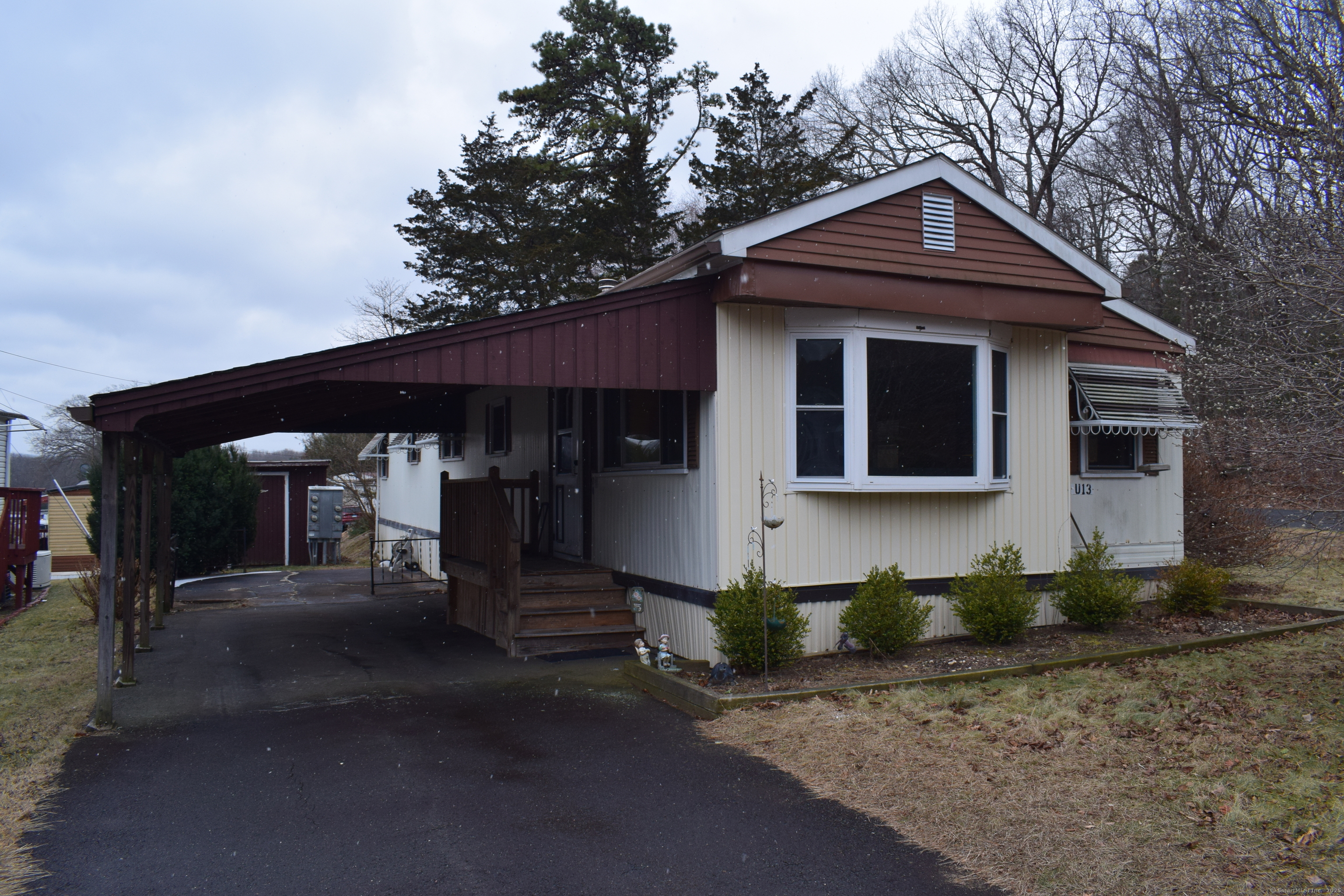 Property for Sale at Kelly Road Trlr U13, Vernon, Connecticut - Bedrooms: 2 
Bathrooms: 1 
Rooms: 4  - $54,900