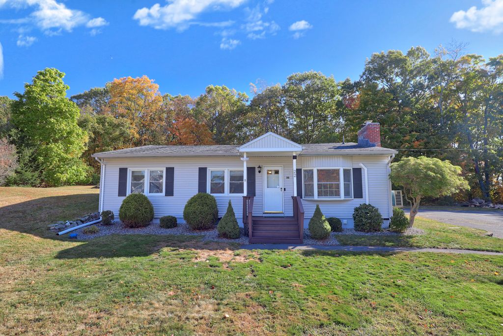 Photo of 22 Garrigus Court, Wolcott, CT 06716 (MLS # 24132728)