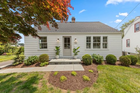 105 Blake Drive Fairfield CT 06824