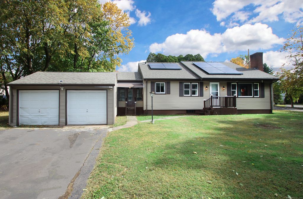 Photo of 19 Dogwood Lane, Meriden, CT 06450 (MLS # 24135420)