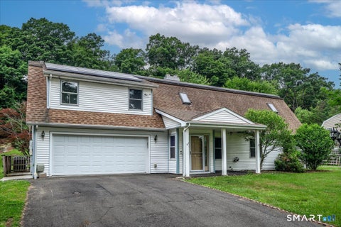 Photo of 6 Caye Road, Danbury, CT 06811 (MLS # 24188267)