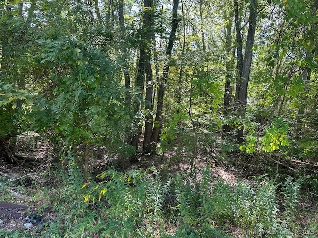 87 Fort Shantok Road