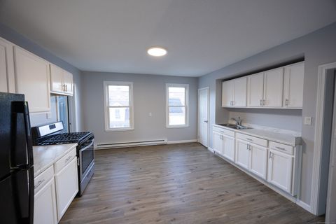 Tiny photo for 127 Lawlor Street #3rd floor, New Britain, CT 06051 (MLS # 24131148)