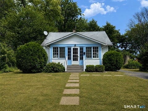 Photo of 128 Woodland Street, Windsor, CT 06095 (MLS # 24194927)