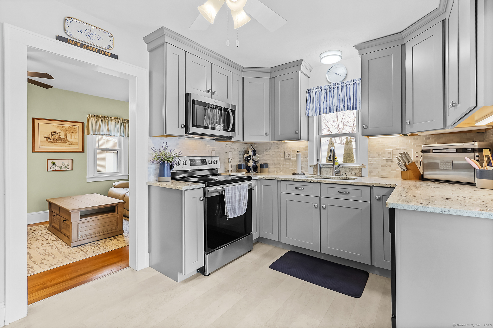 257 Peck Lane, Bristol, Connecticut image 10