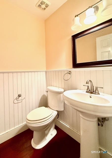 Tiny photo for 122 Summer Street #122, New Canaan, CT 06840 (MLS # 24201437)
