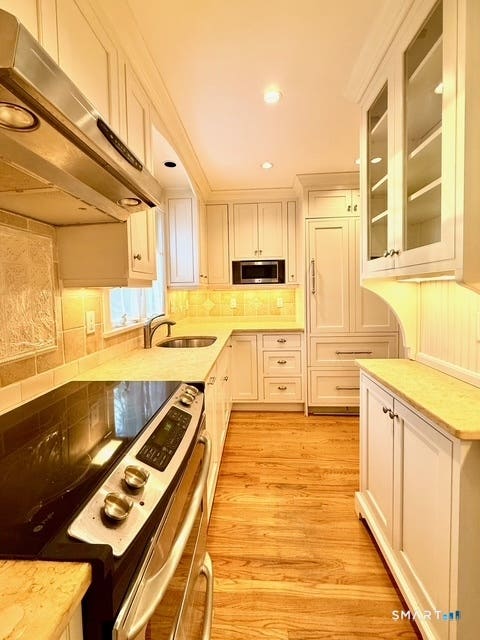 Tiny photo for 122 Summer Street #122, New Canaan, CT 06840 (MLS # 24201437)