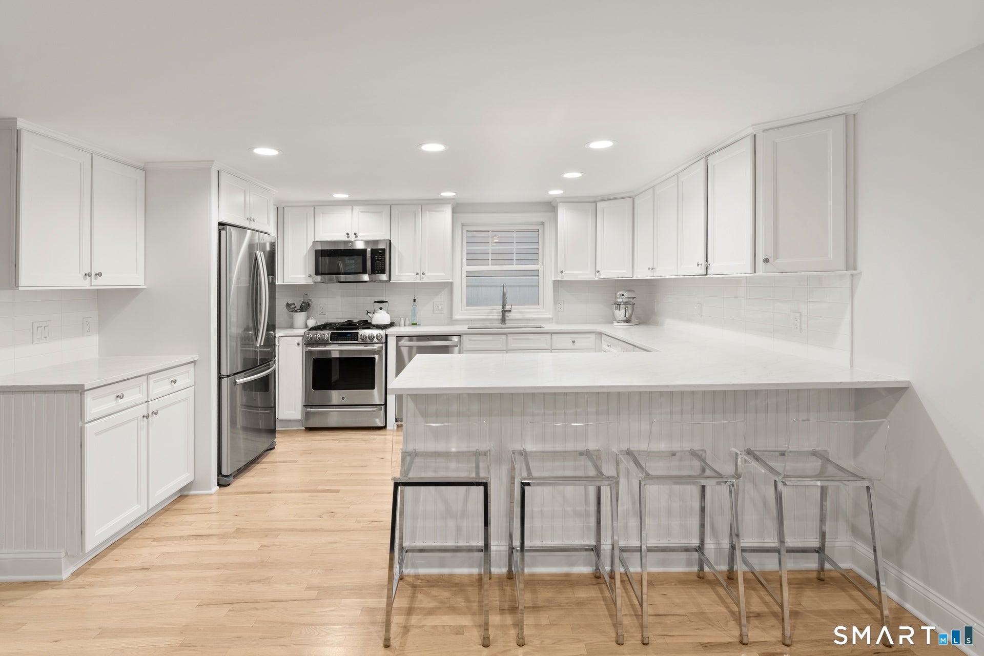 103 West Avenue
