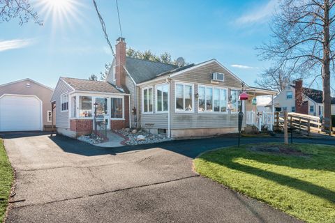 A home in Cromwell