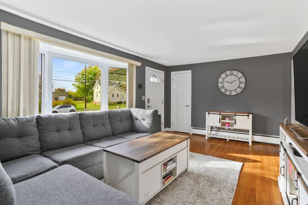 Photo of 22 Louis Street, North Haven, CT 06473 (MLS # 24138716)