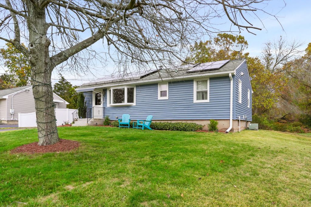 Photo of 22 Louis Street, North Haven, CT 06473 (MLS # 24138716)