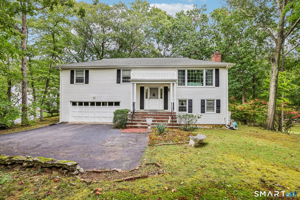 Photo of 14 Chipping Lane, Norwalk, CT 06854 (MLS # 24185492)