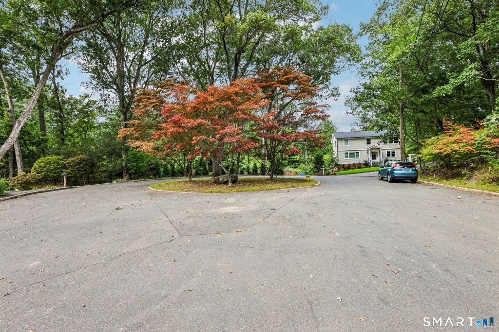 Photo of 14 Chipping Lane, Norwalk, CT 06854 (MLS # 24185492)