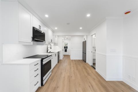 Tiny photo for 245 Unquowa Road #APT 91, Fairfield, CT 06824 (MLS # 24136871)