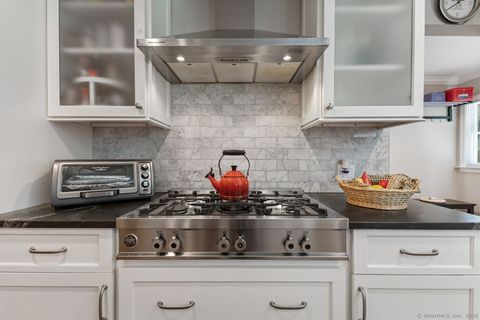 Tiny photo for 6 Fox Hollow Lane, Greenwich, CT 06807 (MLS # 24129572)