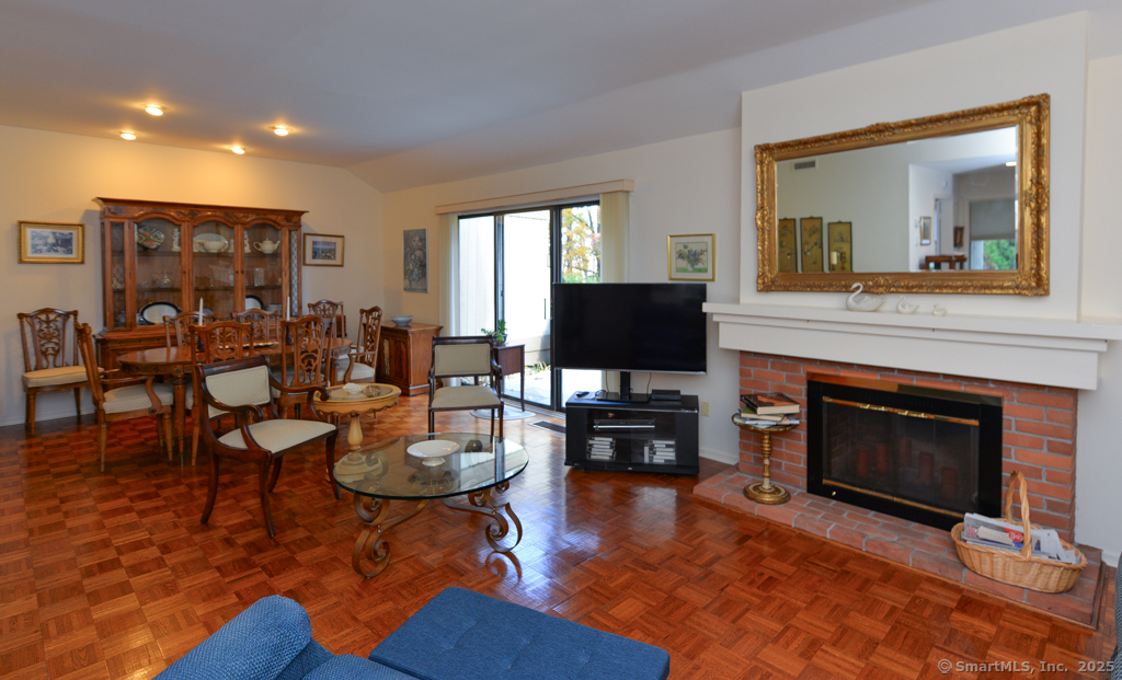 69 Heritage Village E