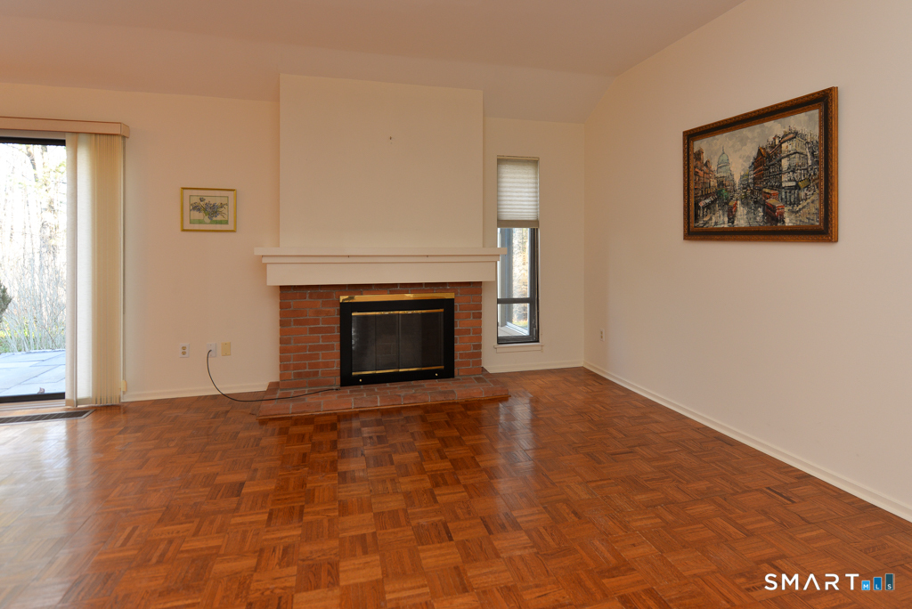 69 Heritage Village E