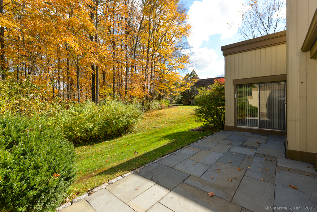 69 Heritage Village E