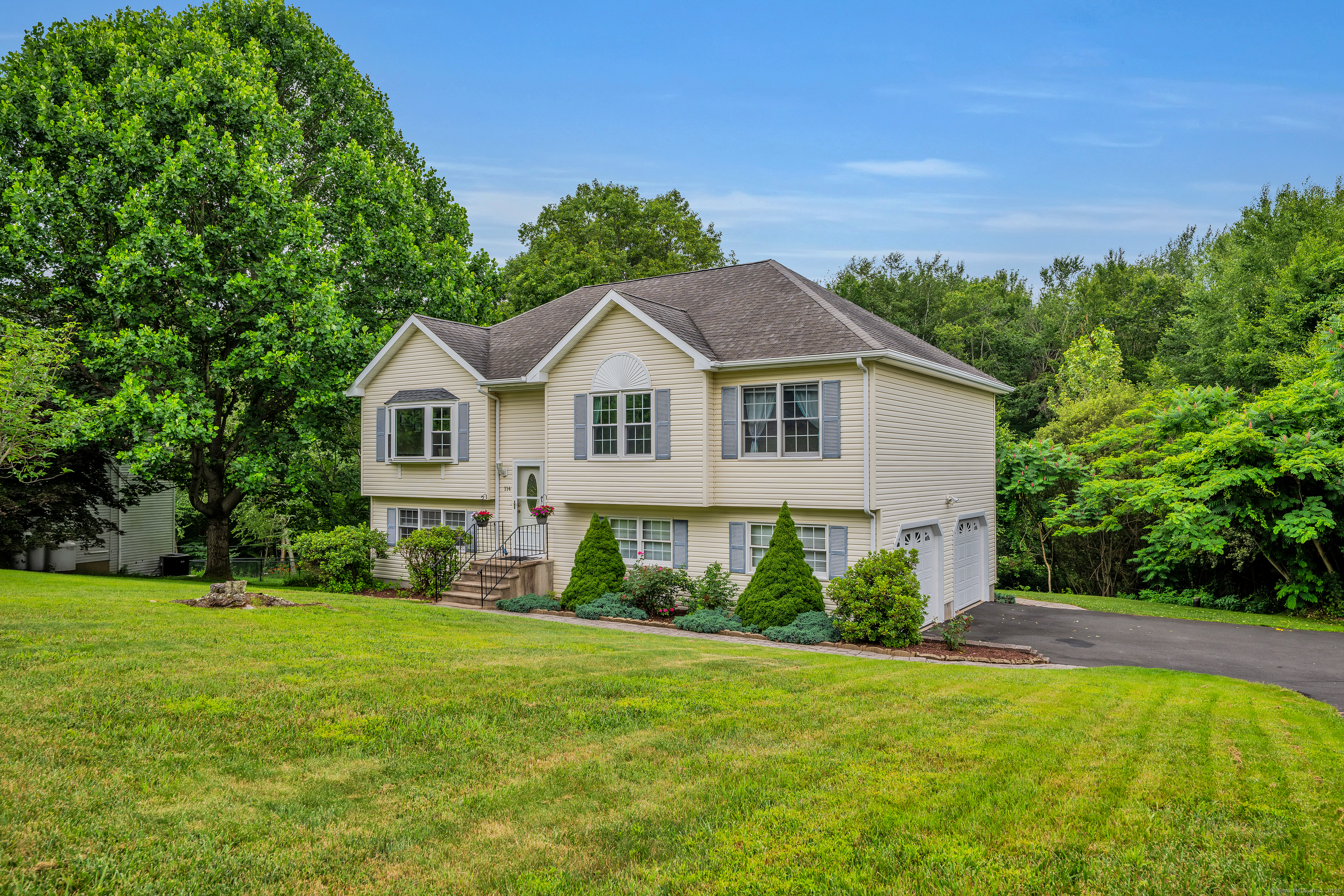 114 Tiffany Lane
