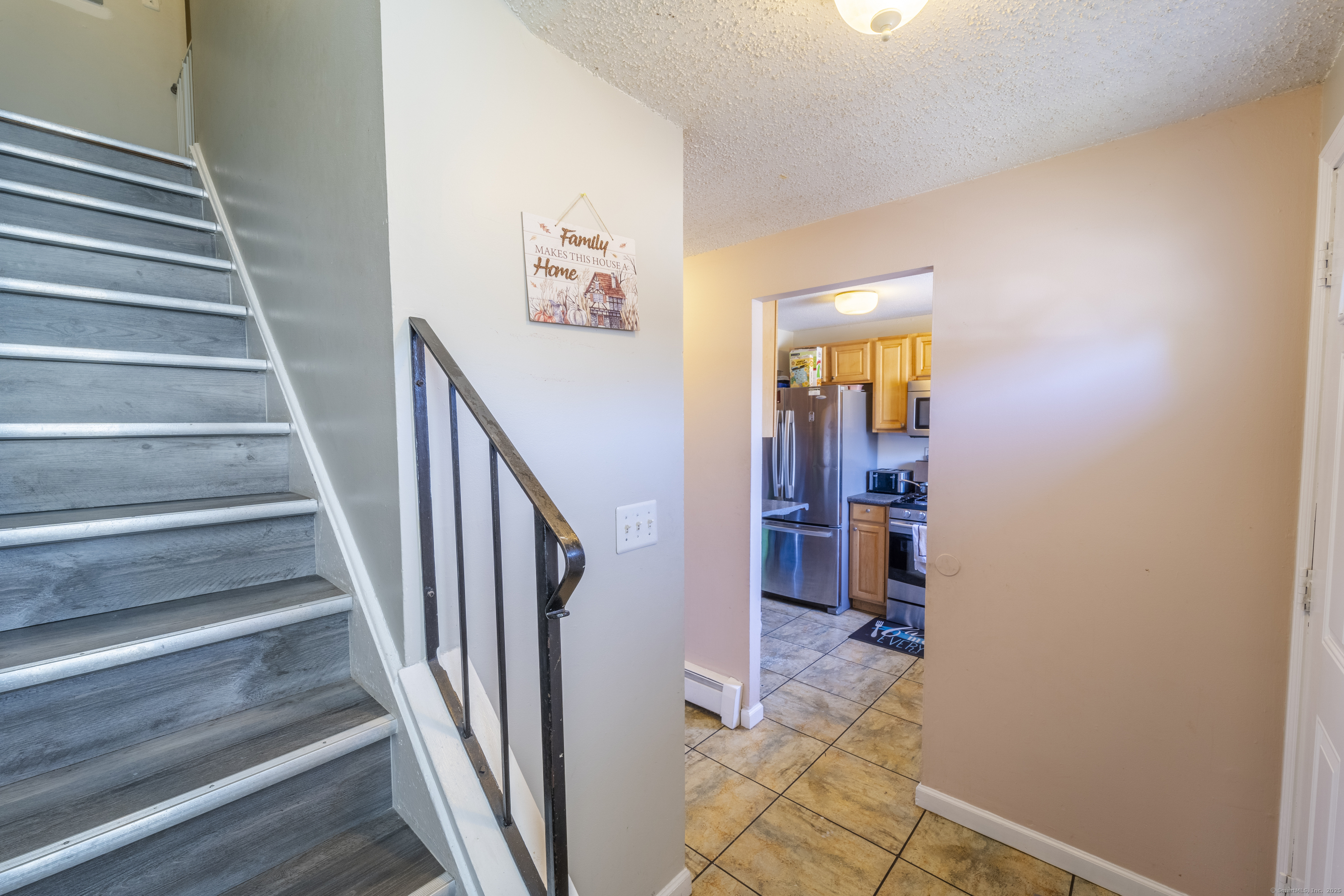 51 Wakefield Circle #51, East Hartford, Connecticut image 6