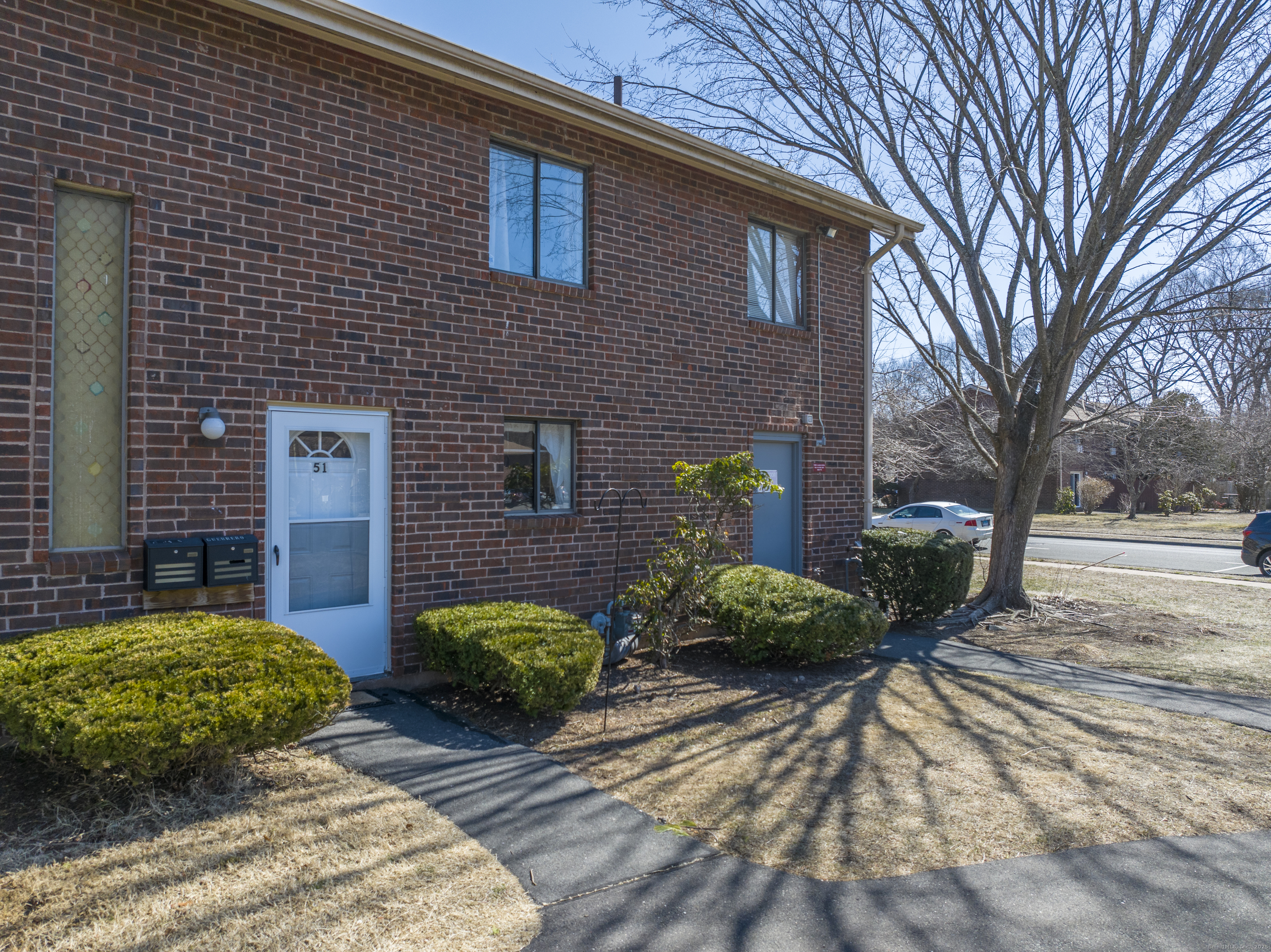 51 Wakefield Circle #51, East Hartford, Connecticut image 2