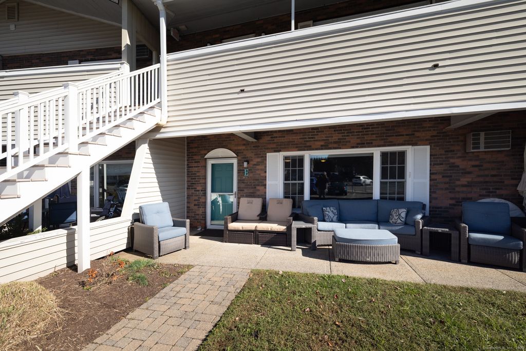 Photo of 157 Kings Highway #E, Milford, CT 06460 (MLS # 24133827)