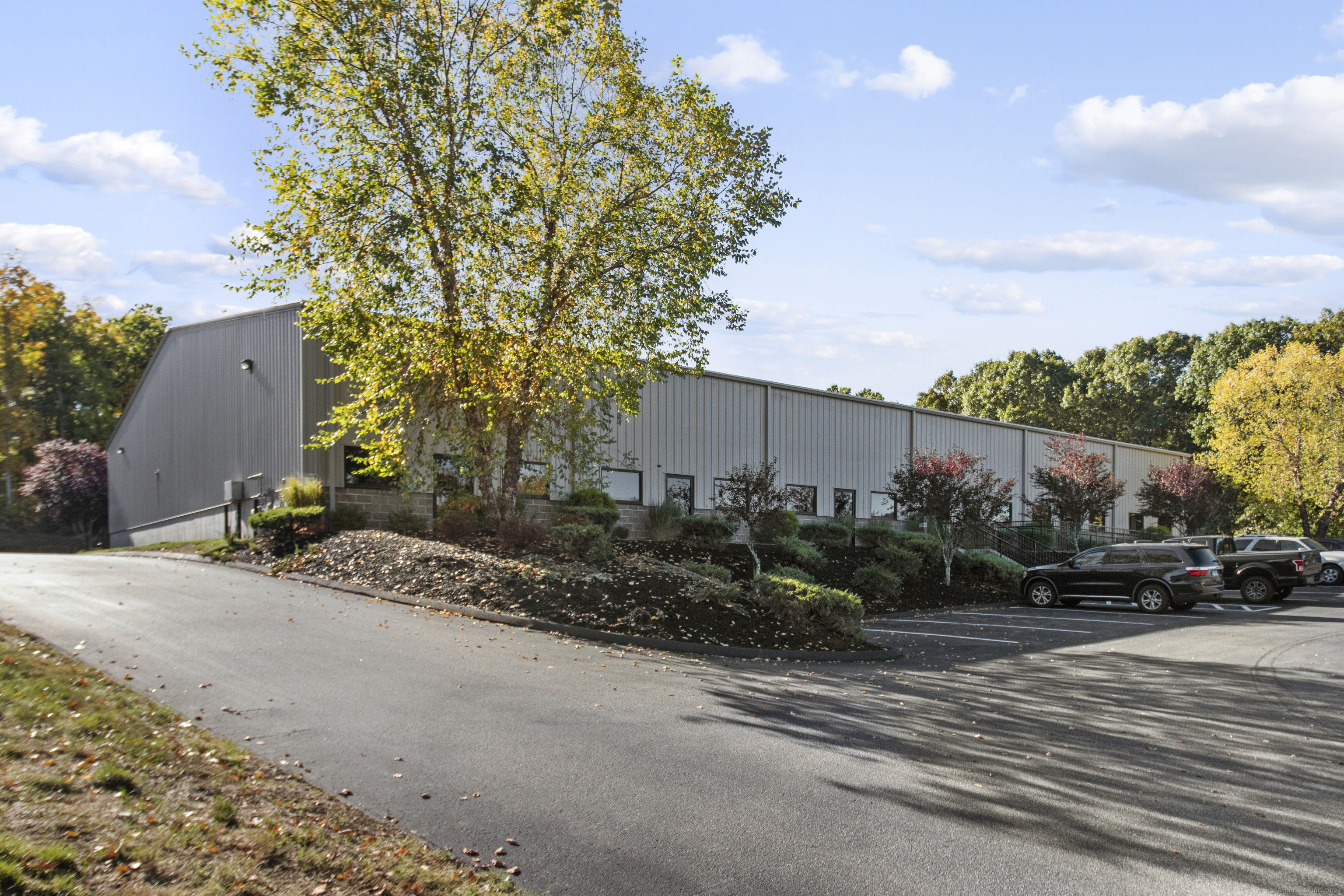 13 West Parkway B