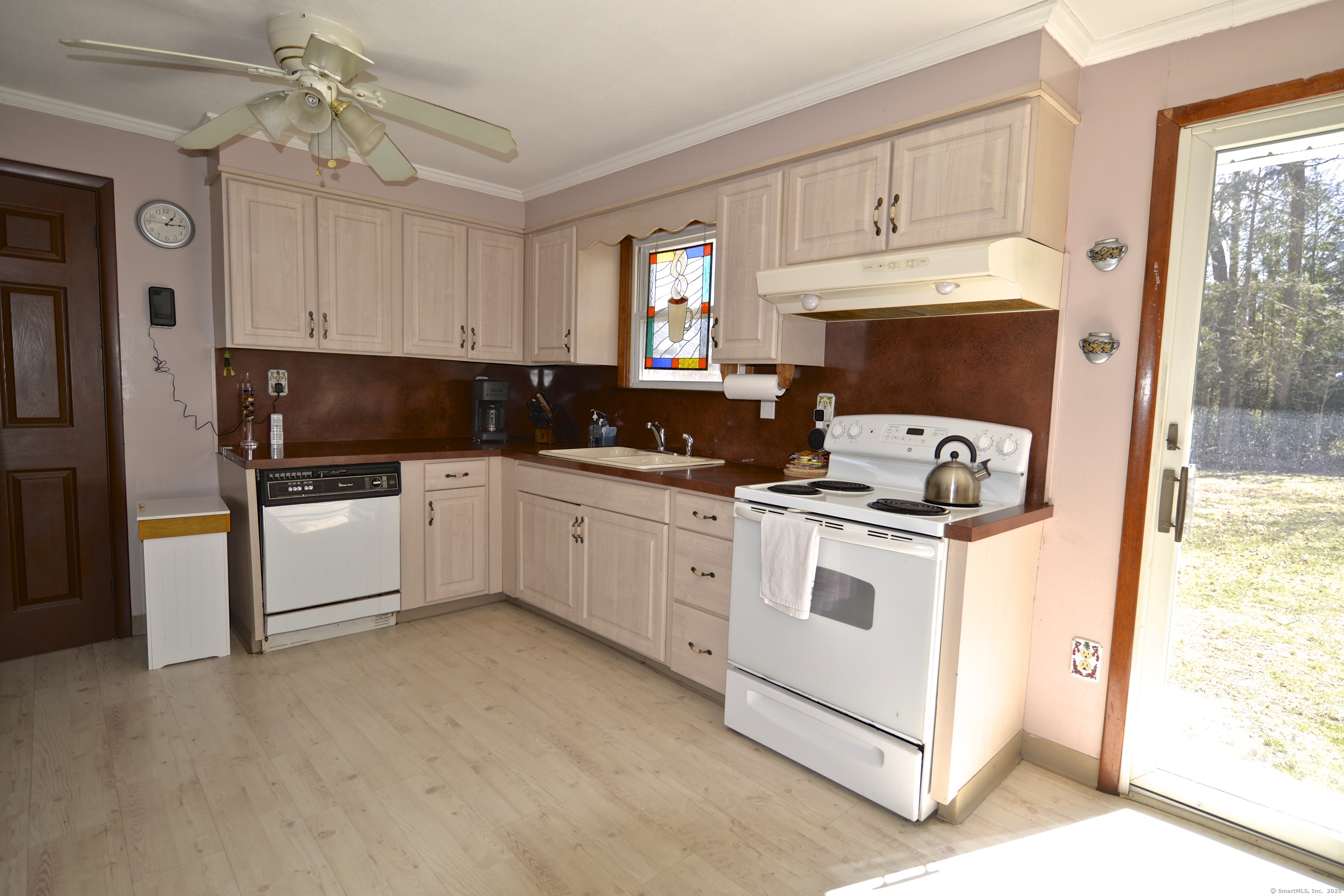 34 Klan Drive, Wolcott, Connecticut image 4